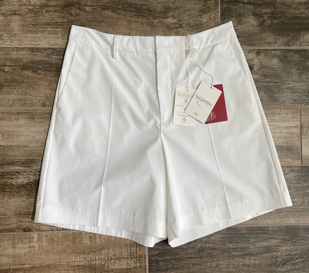 $1,495 NWT Valentino White Flat Front 100% Cotton Bermuda Shorts Size 48/32